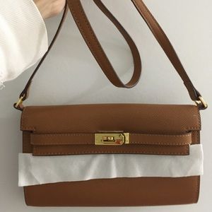 Luxurious Small Brown with Gold Hardware Turnlock Crossbody Shoulder Purse H Bag